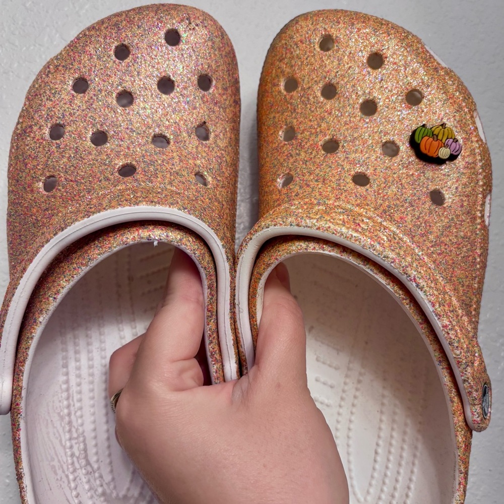Crocs Women’s Size 10 Orange Multi-Glitter Clogs
